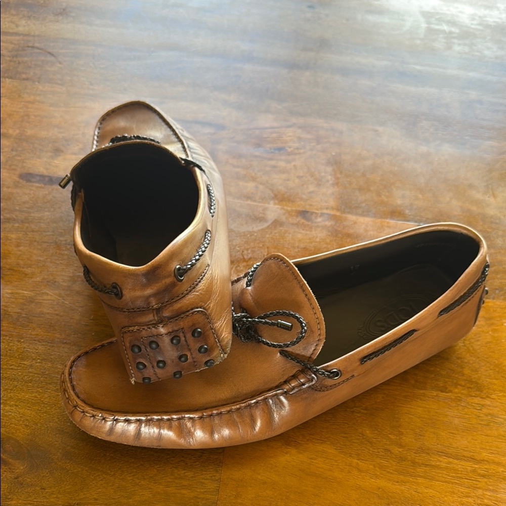 Tod's Brown driving Loafers with Moccasin Toe and Bow Detail